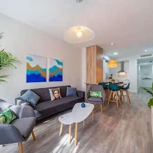  Apartamento Centre Pool & Parking